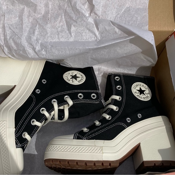 Converse Chuck Sneaker Heels Chunky Size 8 Black White Fits 8.5 Women - Picture 13 of 13